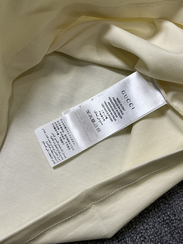 ブランドTシャツ細部ディテール